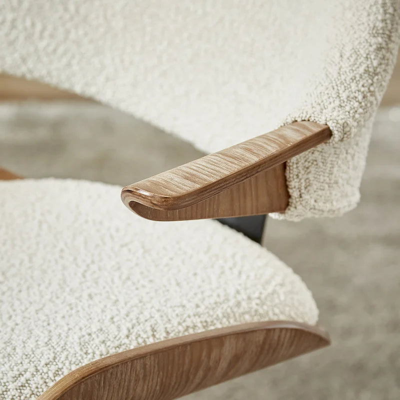 Chaise de bureau réglable et à roulettes